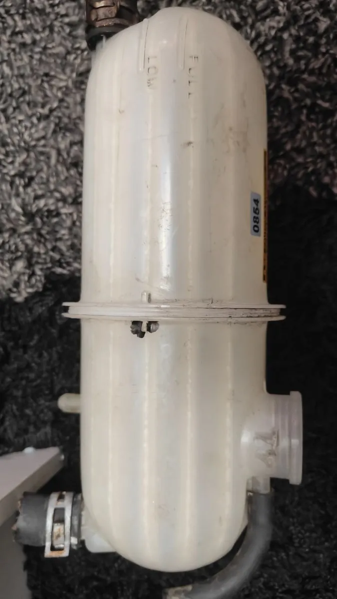 Lexus IS Expansion Coolant Overflow Tank - Image 3