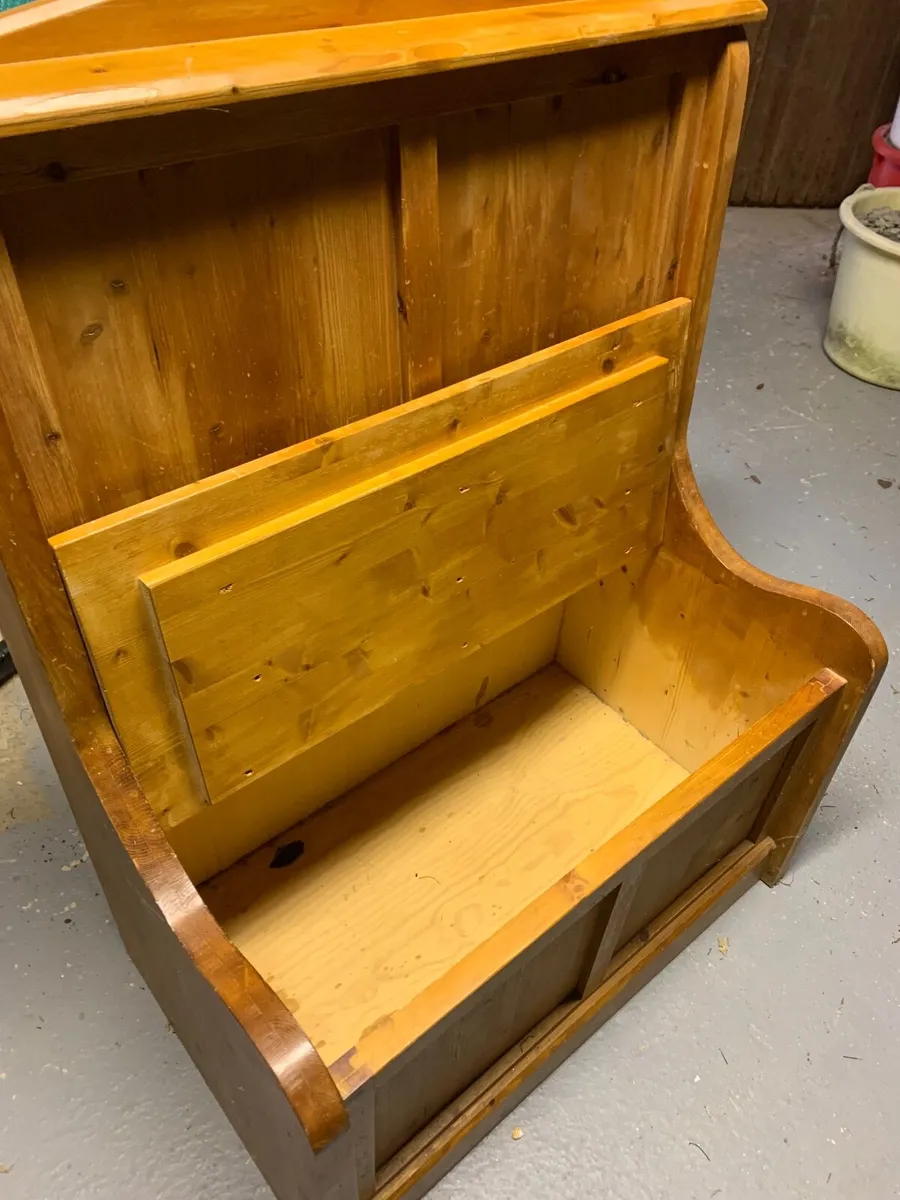 Monks bench with storage - Image 3