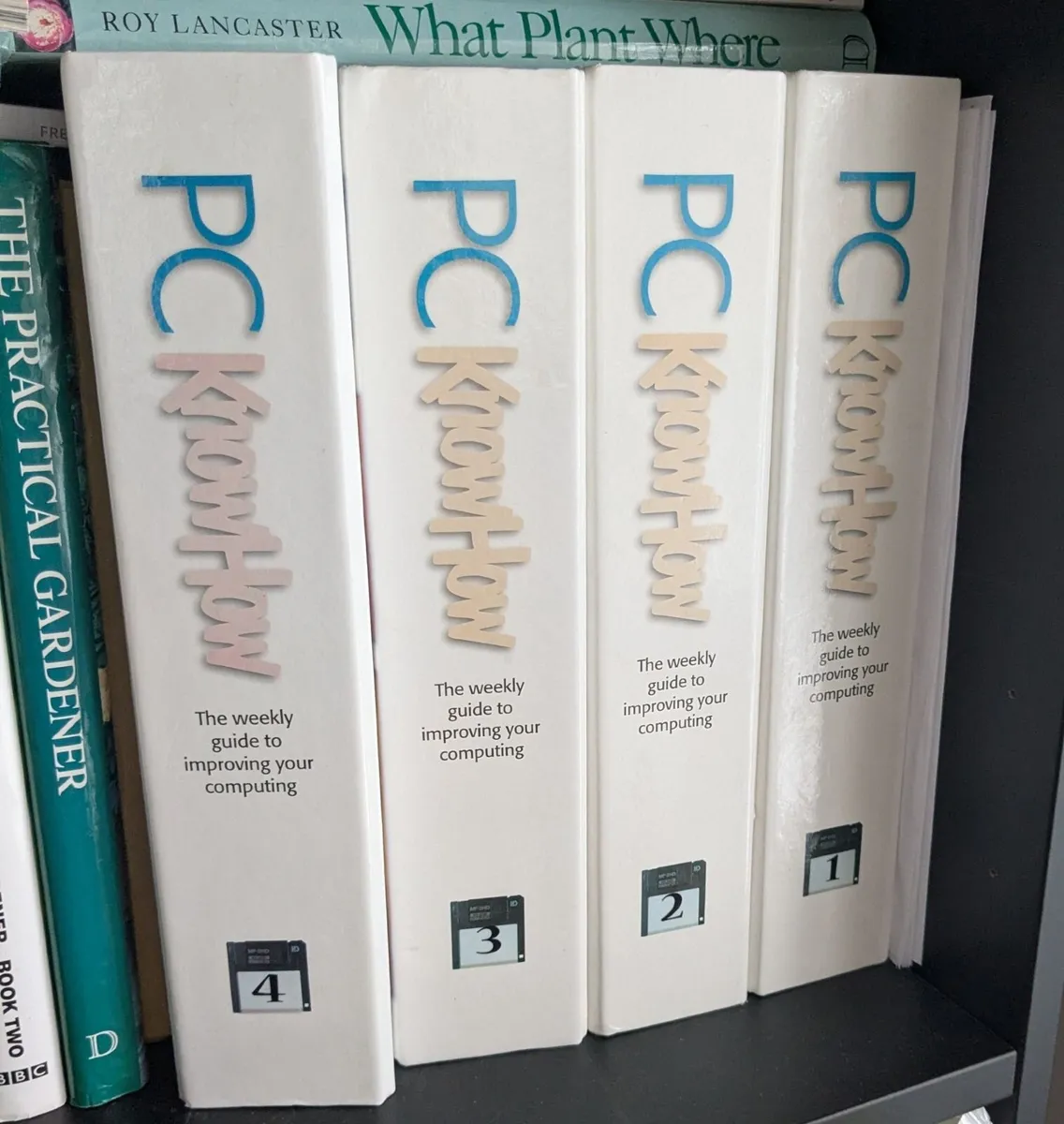 Books PC Know How Complete Set 4 Binders - Image 2