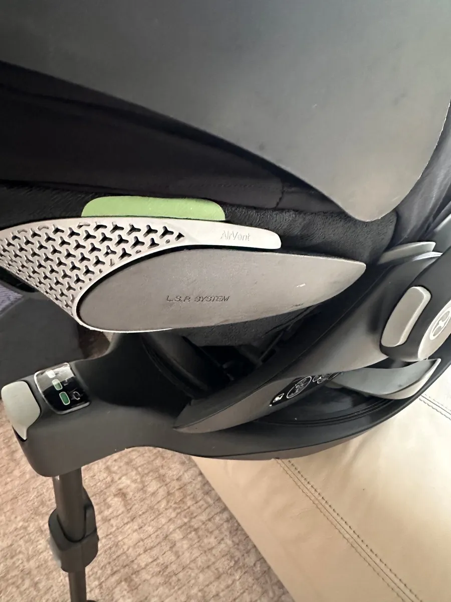 CYBEX Cloud T i size infant car seat only - Image 2