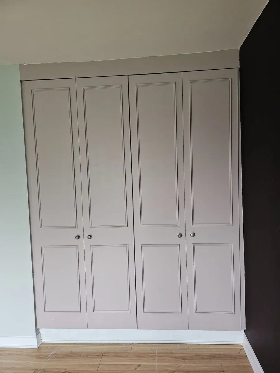 Built in wardrobe - Image 2