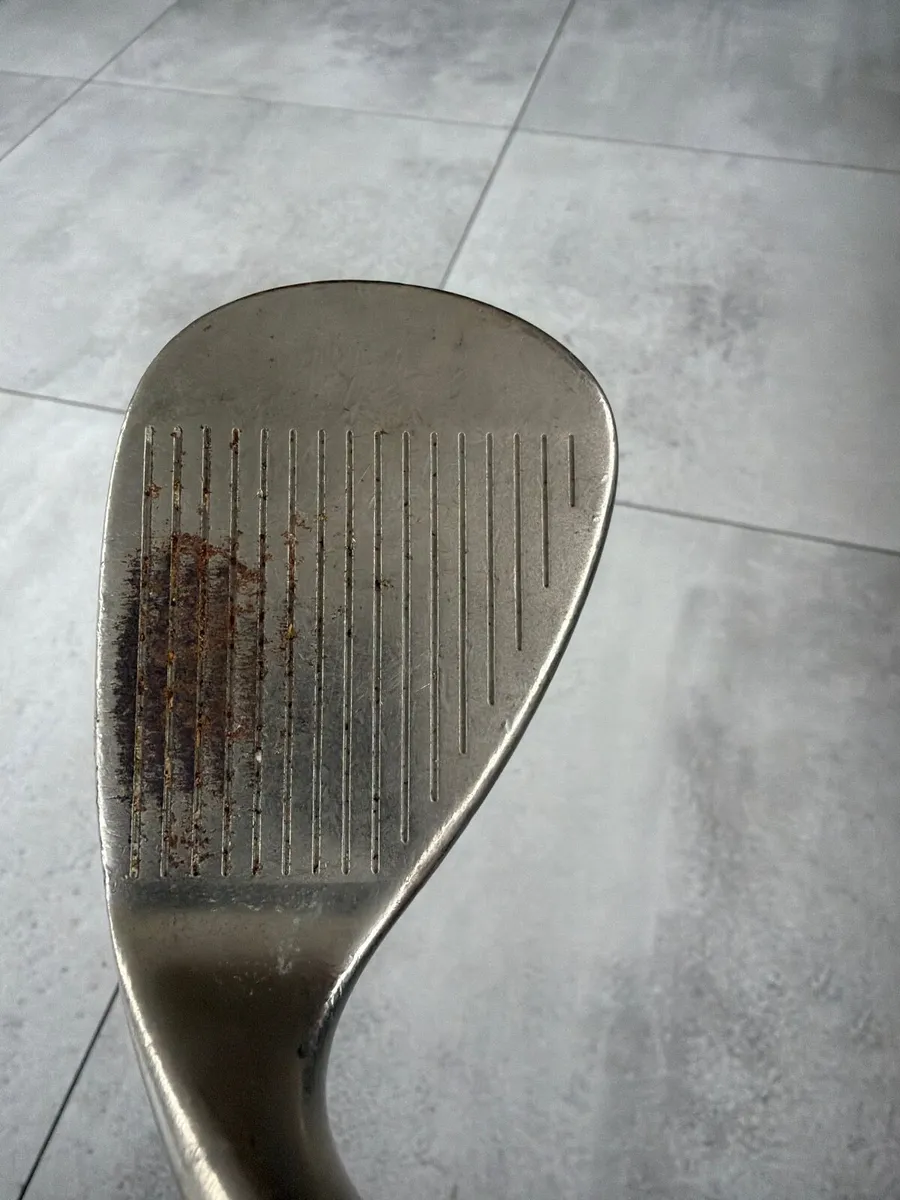 Titleist Vokey Design 52 Degree Wedge - Image 2