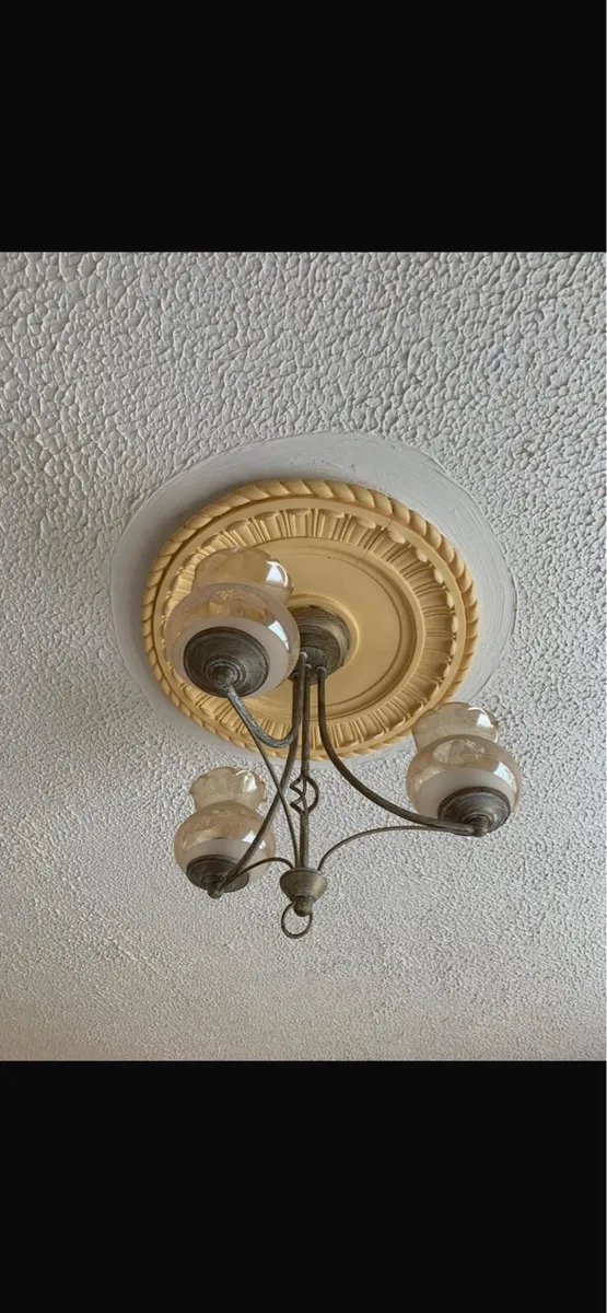 Vintage style 3 piece ceiling light - Image 1