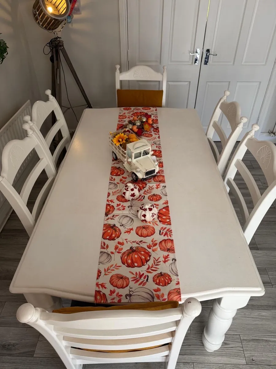 Table and 6 chairs - Image 2