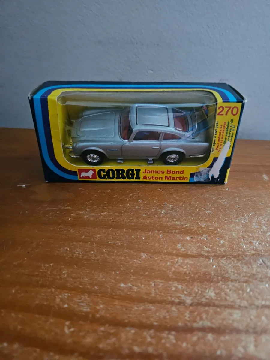 Corgi 1970's James Bond Aston Martin DB5 - Image 3