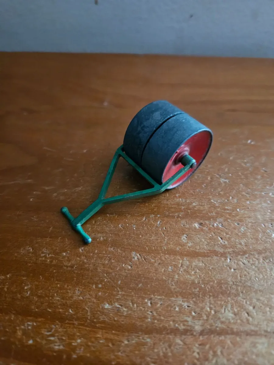 Dinky 1950's Garden Roller - Image 1