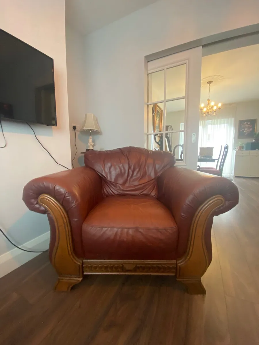 Couch and armchairs - Image 4