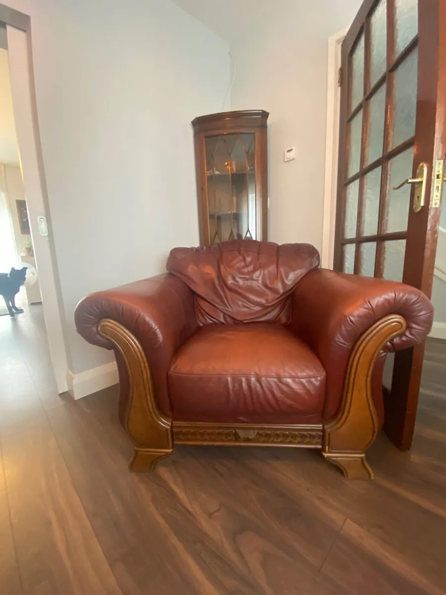Couch and armchairs - Image 3