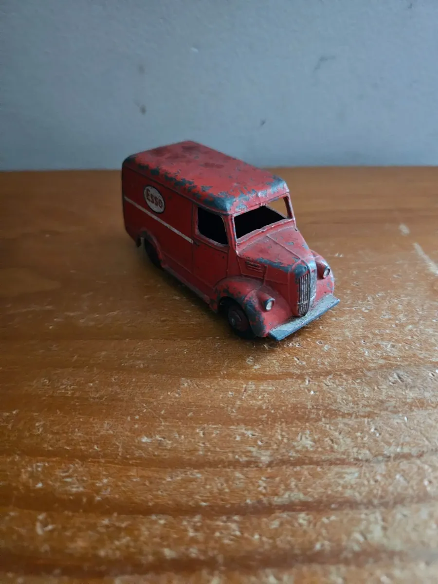Dinky 1950's Esso Van - Image 1