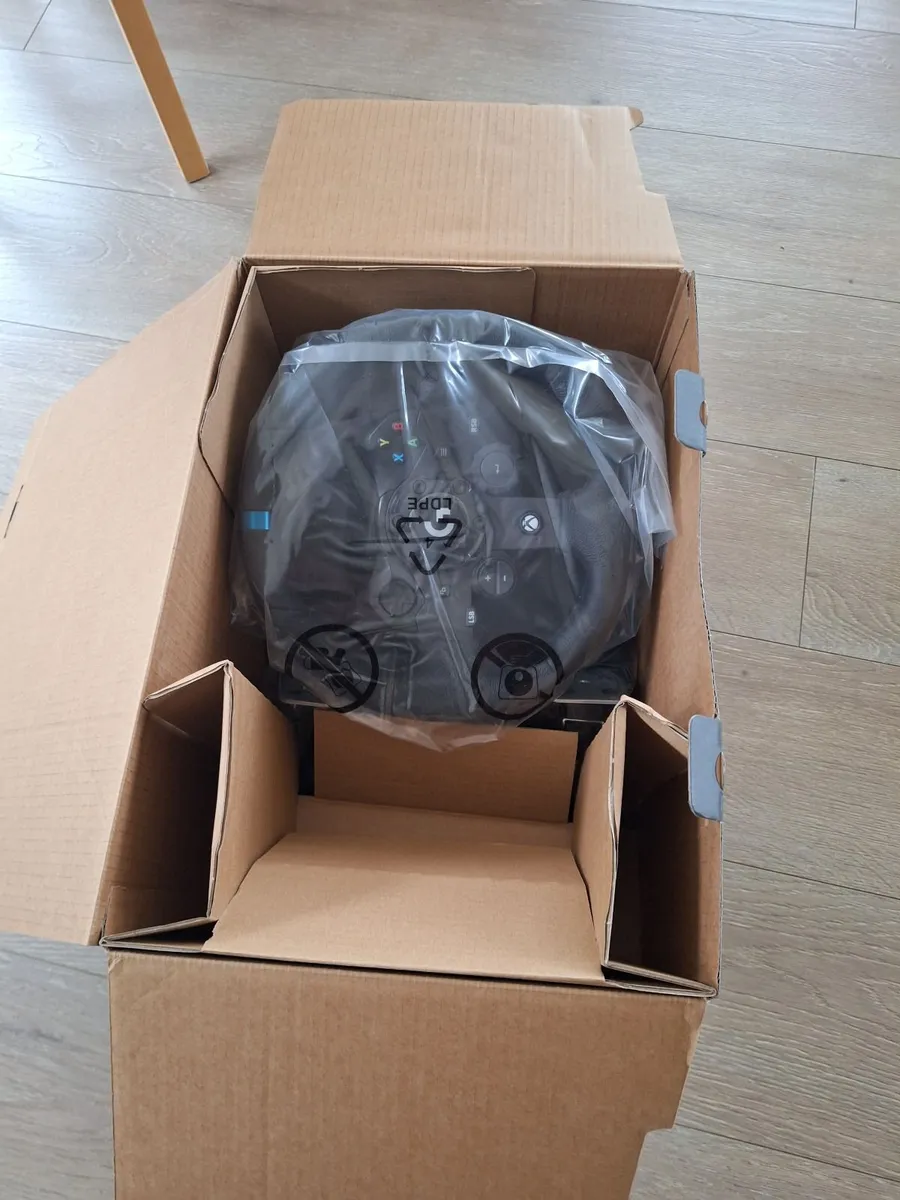 G923 racing wheel - Image 2