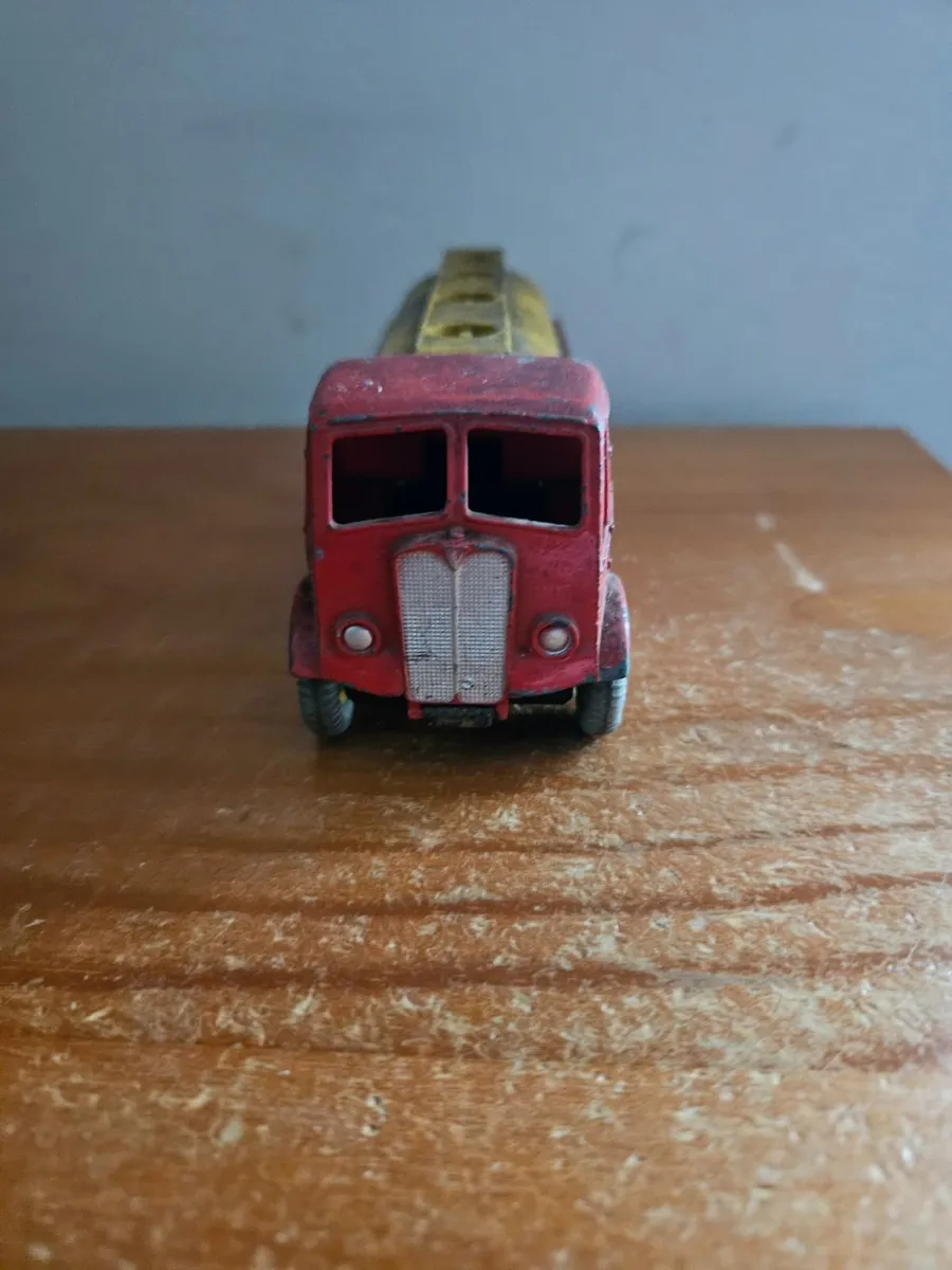 Dinky 1950's Shell Tanker - Image 2