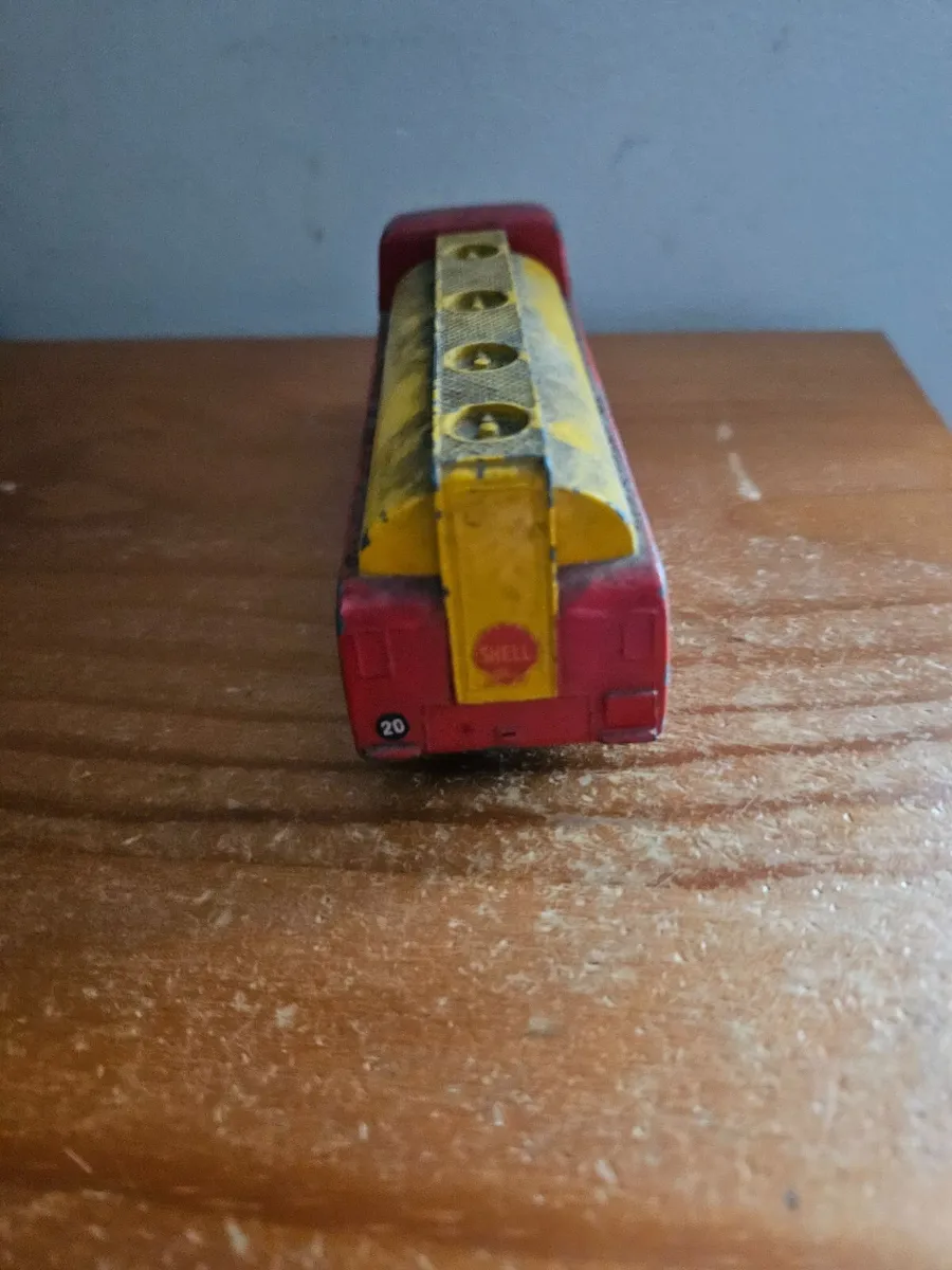Dinky 1950's Shell Tanker - Image 4