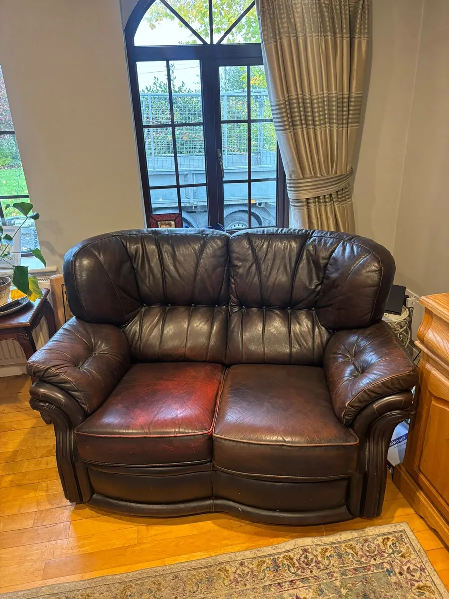 3 piece Leather suite of furniture - Image 2