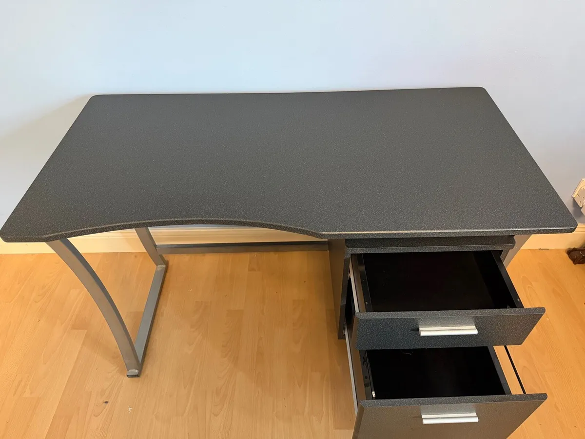 Study Desk - Image 2