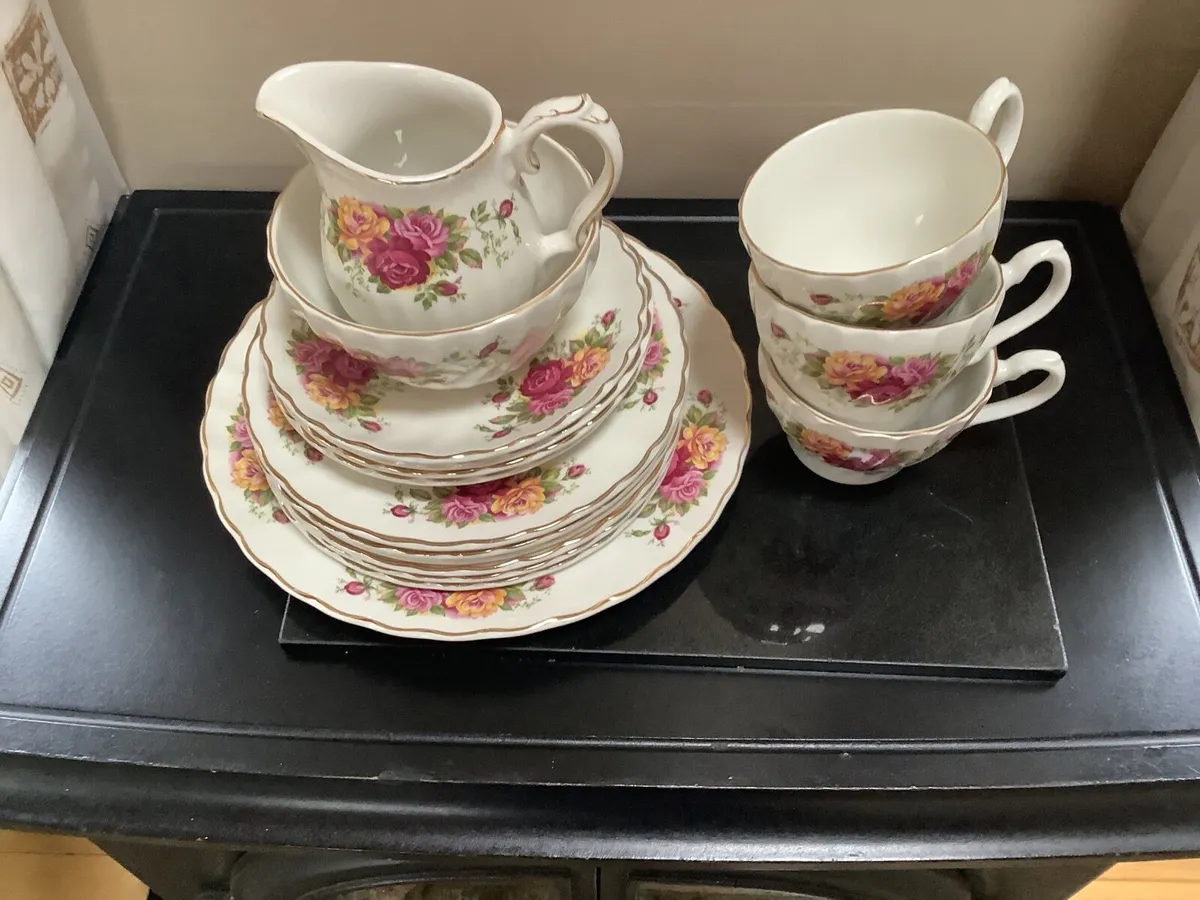 Tea Set - Image 1