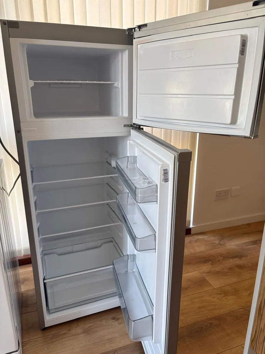 NordMende Freestanding Fridge Freezer - Excellent! - Image 2