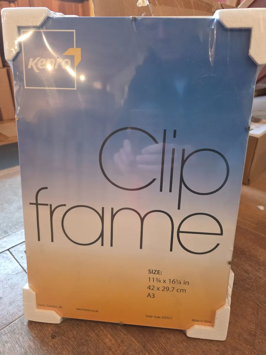 Photo frames X 4 sorts & glue pens. - Image 2