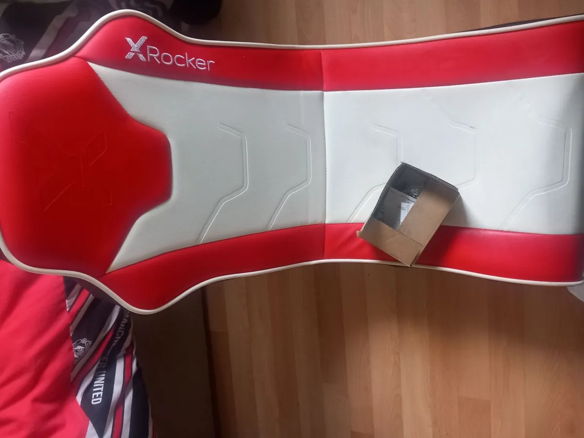 X Rocker Gaming chair - Image 3