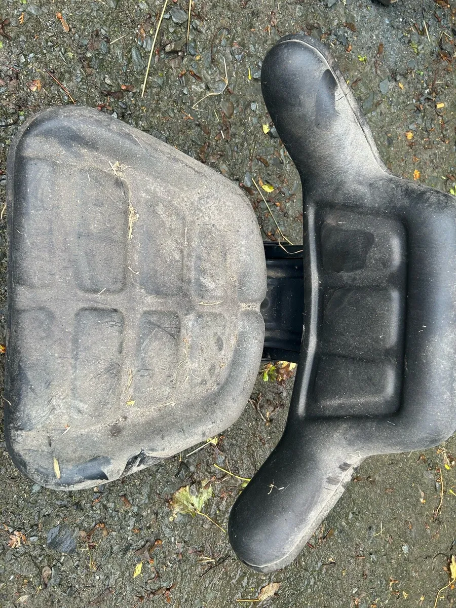 Tractor lights - Image 1