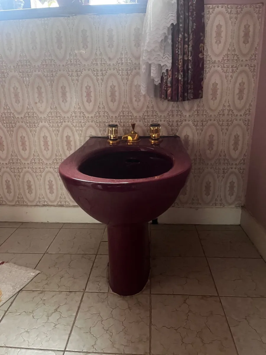 Antique Retro Bathroom - Image 3