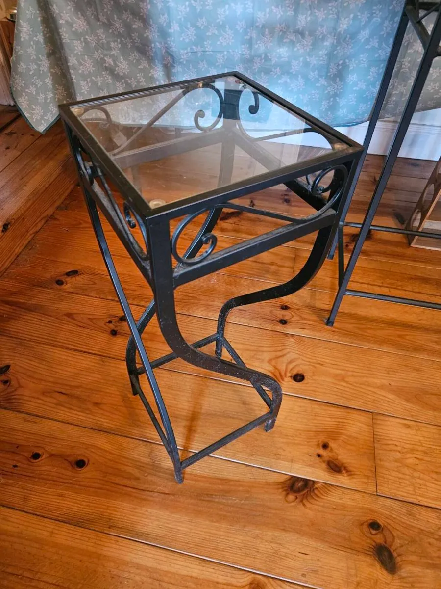 Corner Table - Image 1