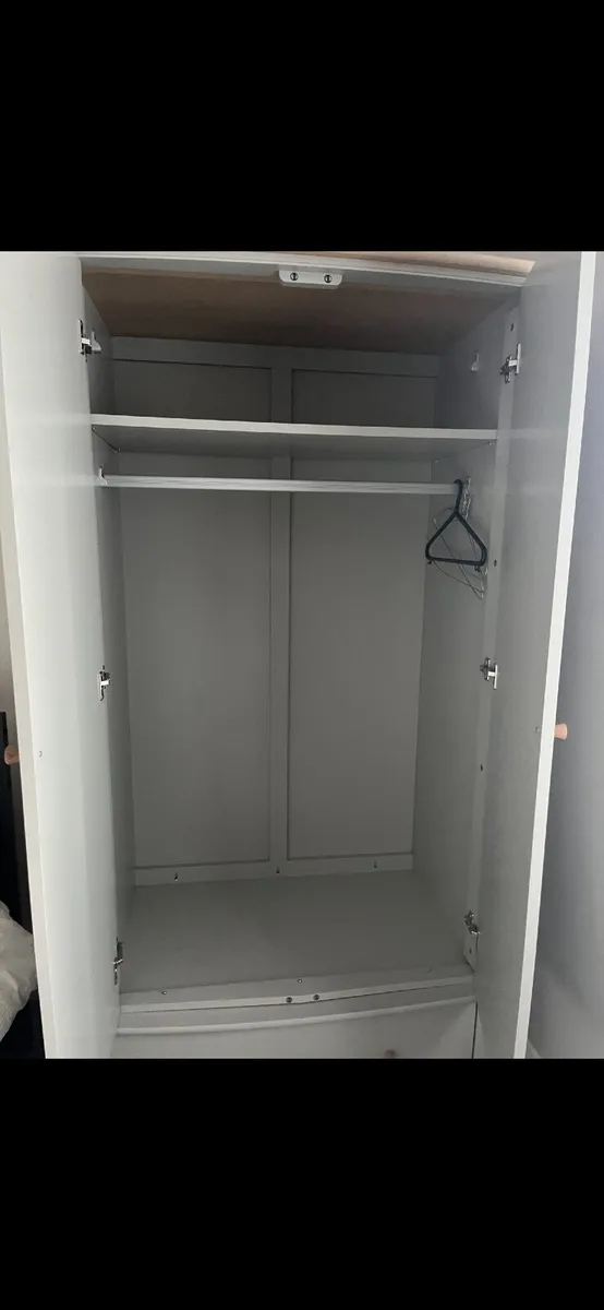 Wardrobe - Image 2