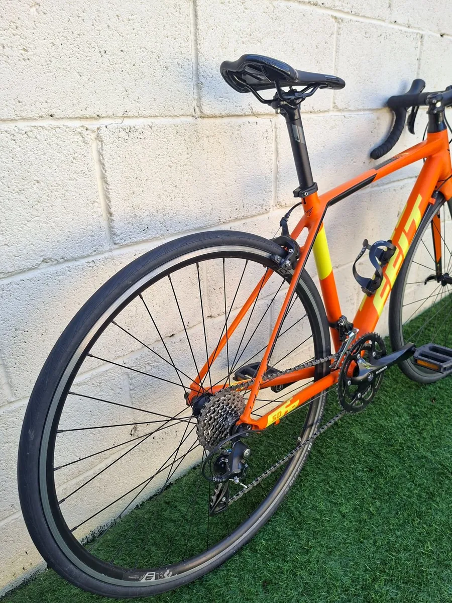 Felt FR 50 Carbon Fork/Aluminium Frame Road Bike - Image 4