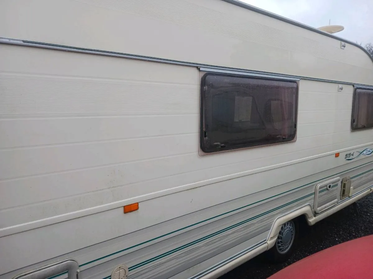 Avondale caravan 4/5 berth - Image 4