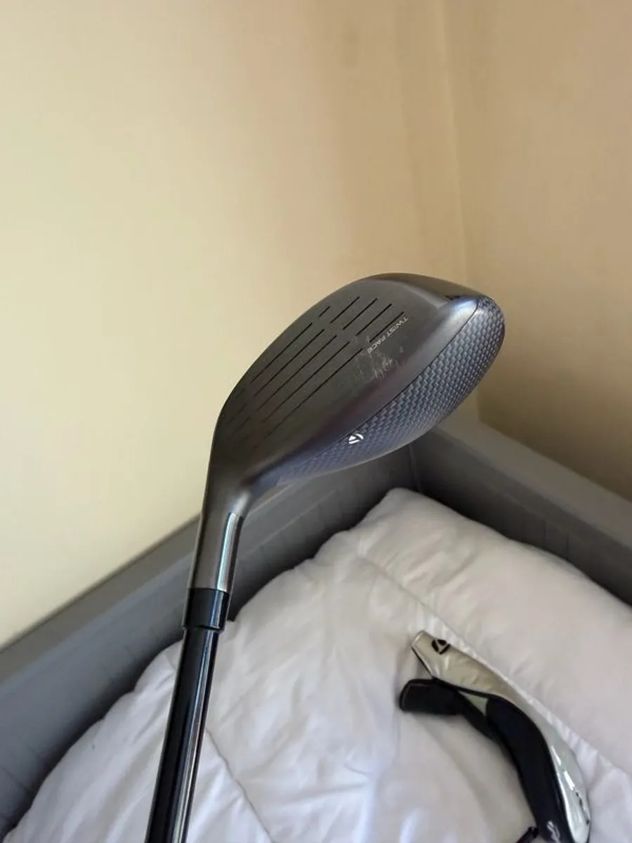 Taylormade QI35 27" 5 Hybrid - Image 3