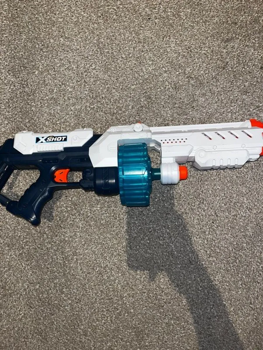 Nerf guns bundle with bullets and vest - Image 2