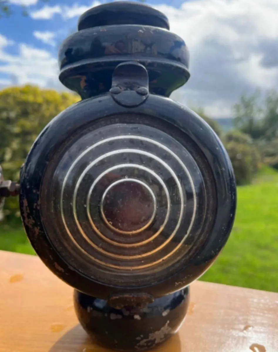 Ford model T tail light 100 year old item - Image 2