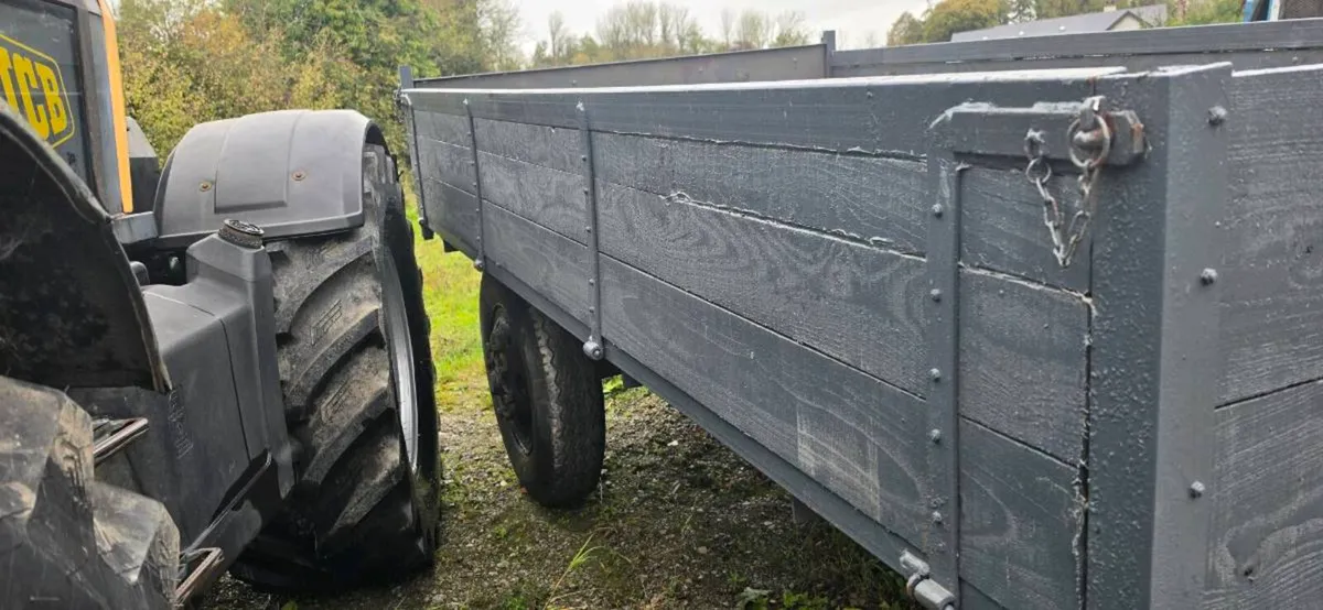 Tipping trailer - Image 2