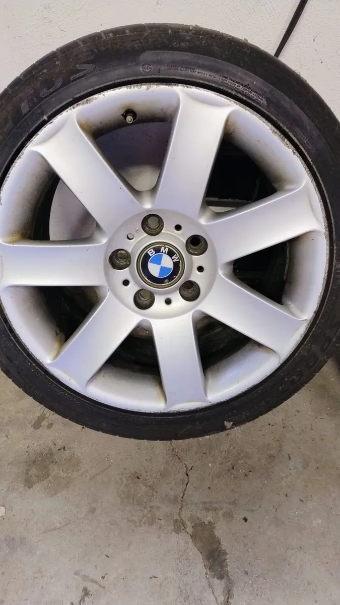 Genuine BMW 17" Alloys - Image 4