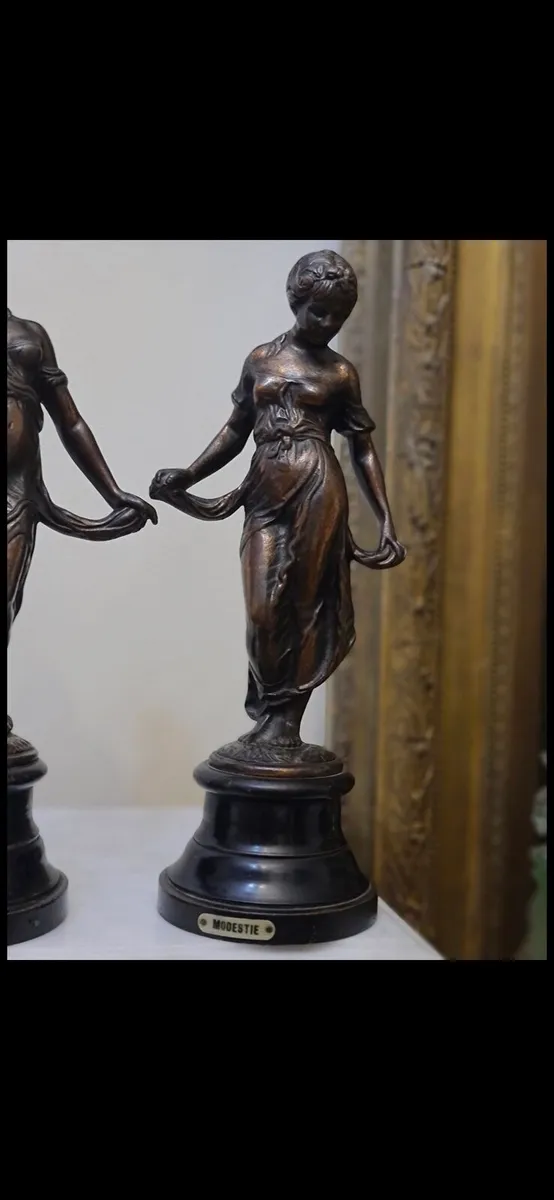 Pair of antique french bronze statues - Image 2