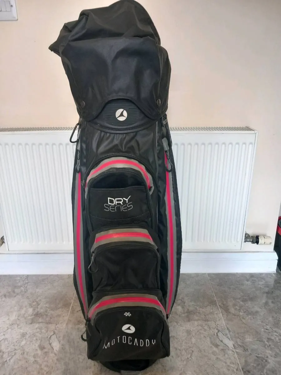 Motocaddy water resistant golf cart bag - Image 3