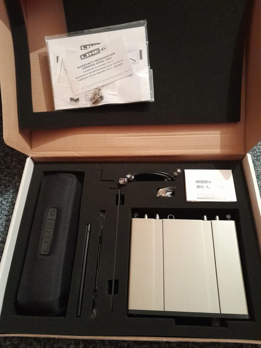 LINE 6 Wireless Microphone - Image 2