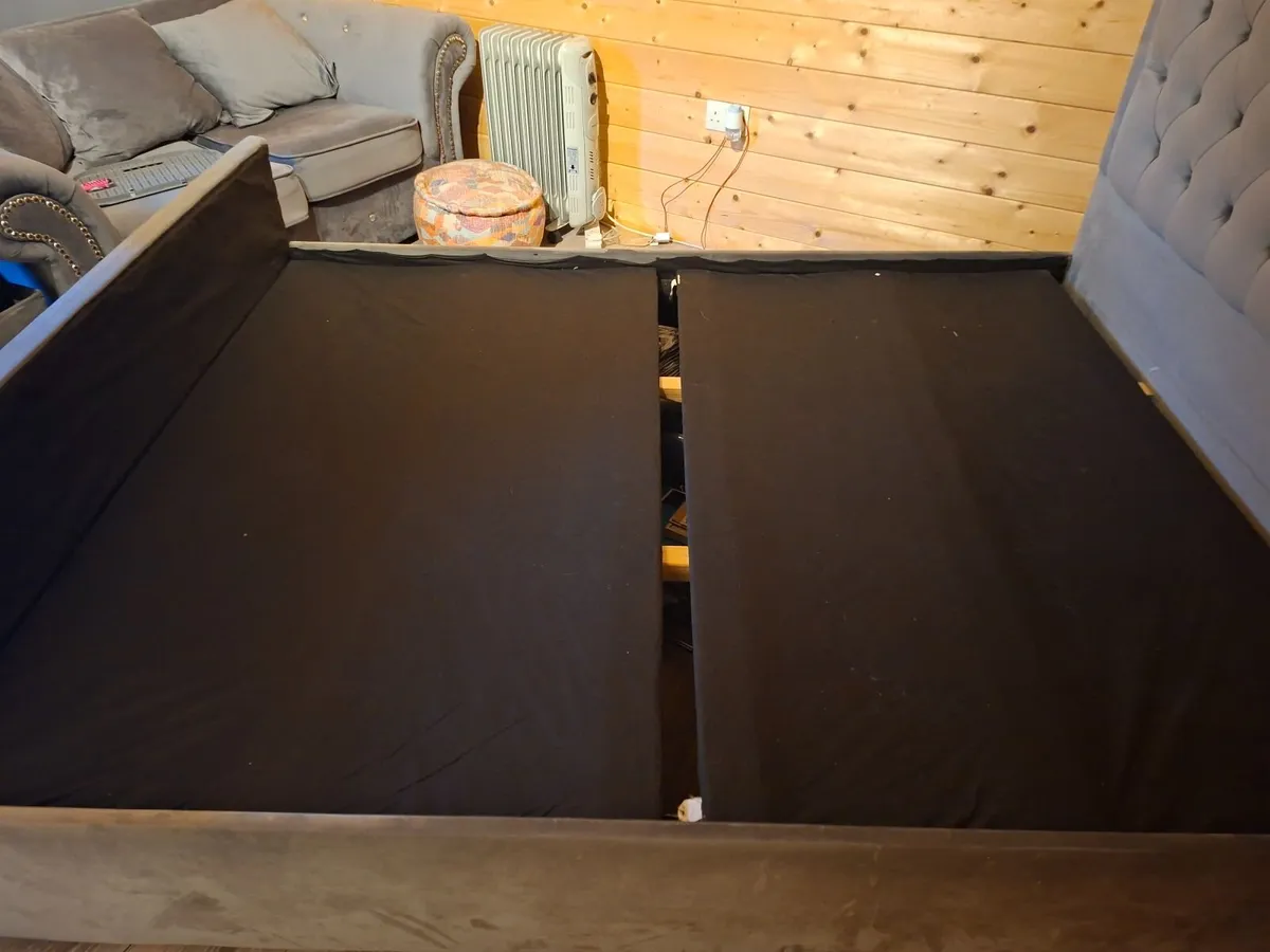 Double bed - Image 2