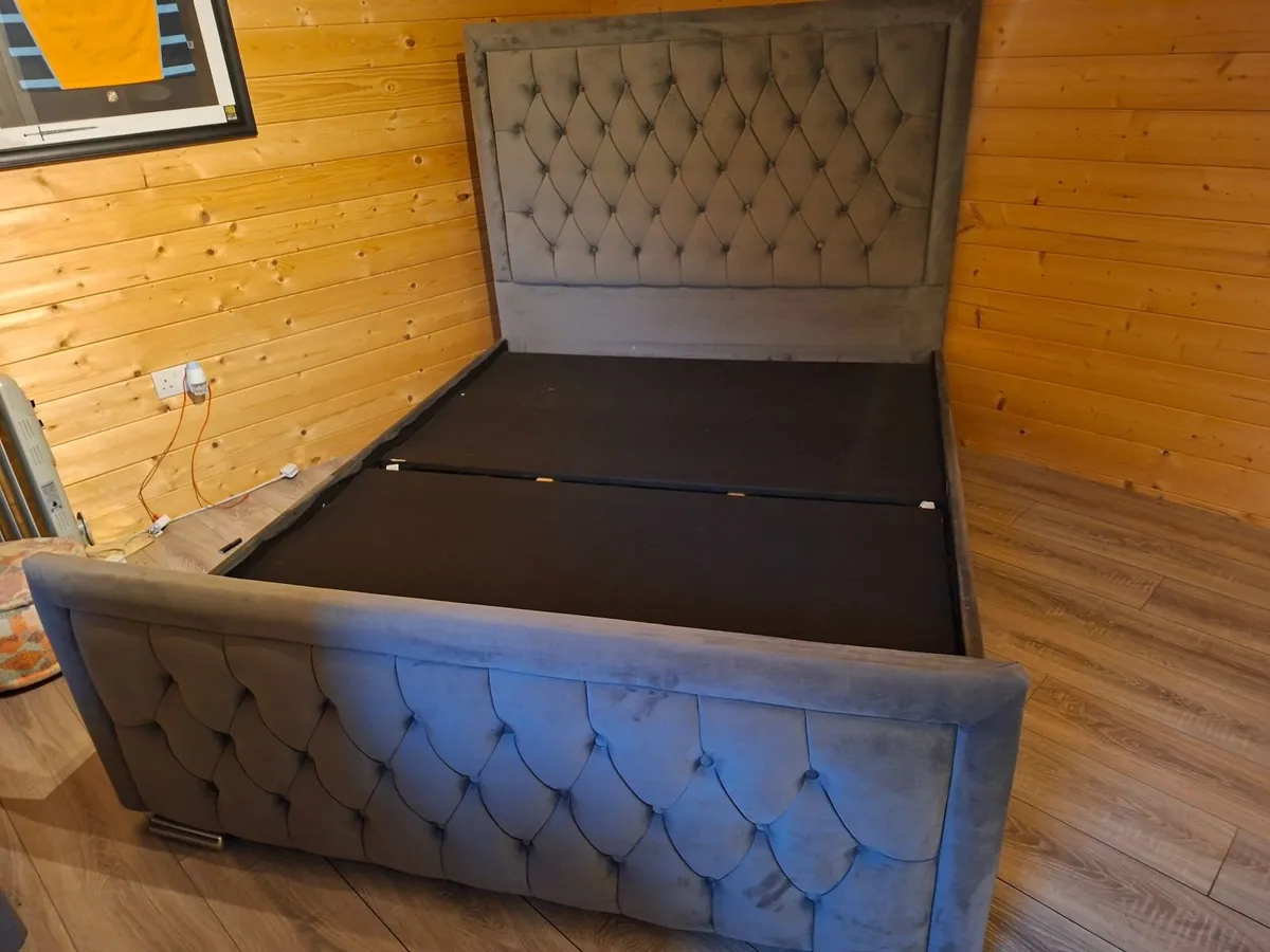Double bed - Image 3