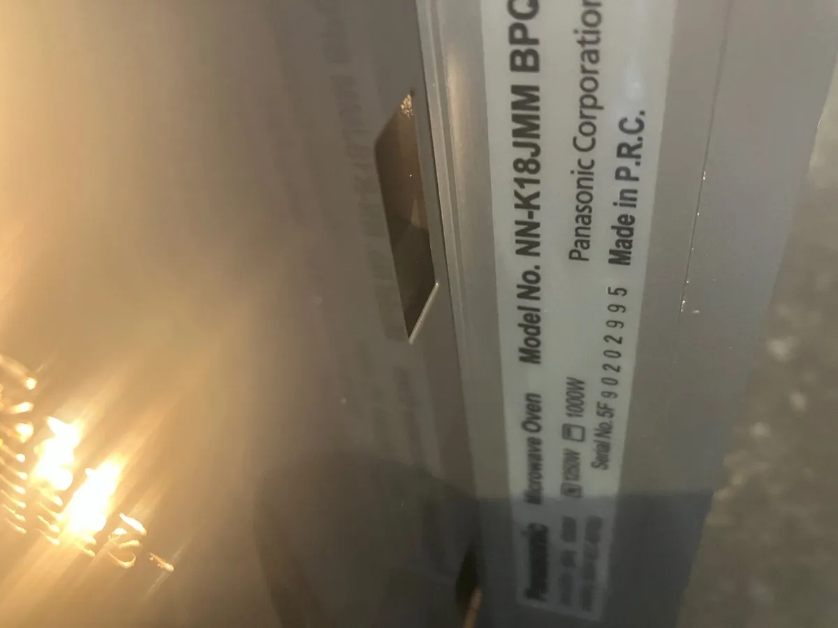 Microwave oven Panasonic 800 with Grill - Image 1