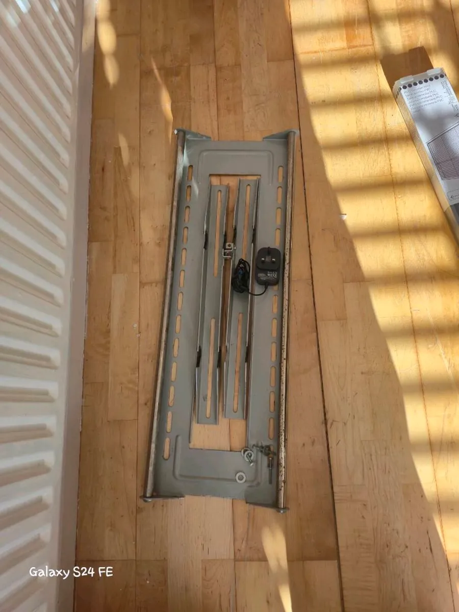 TV Bracket for wall - Image 4