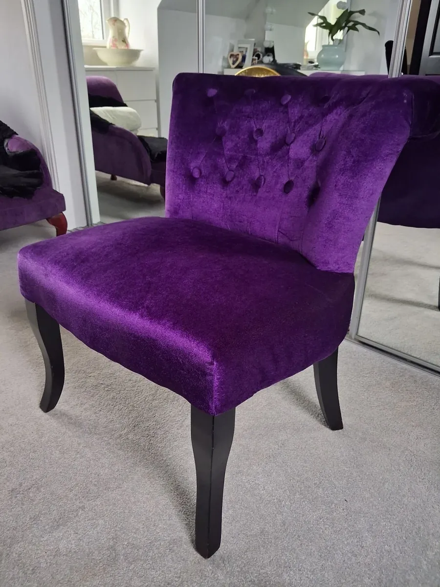 Purple Velvet accent chair - Image 2