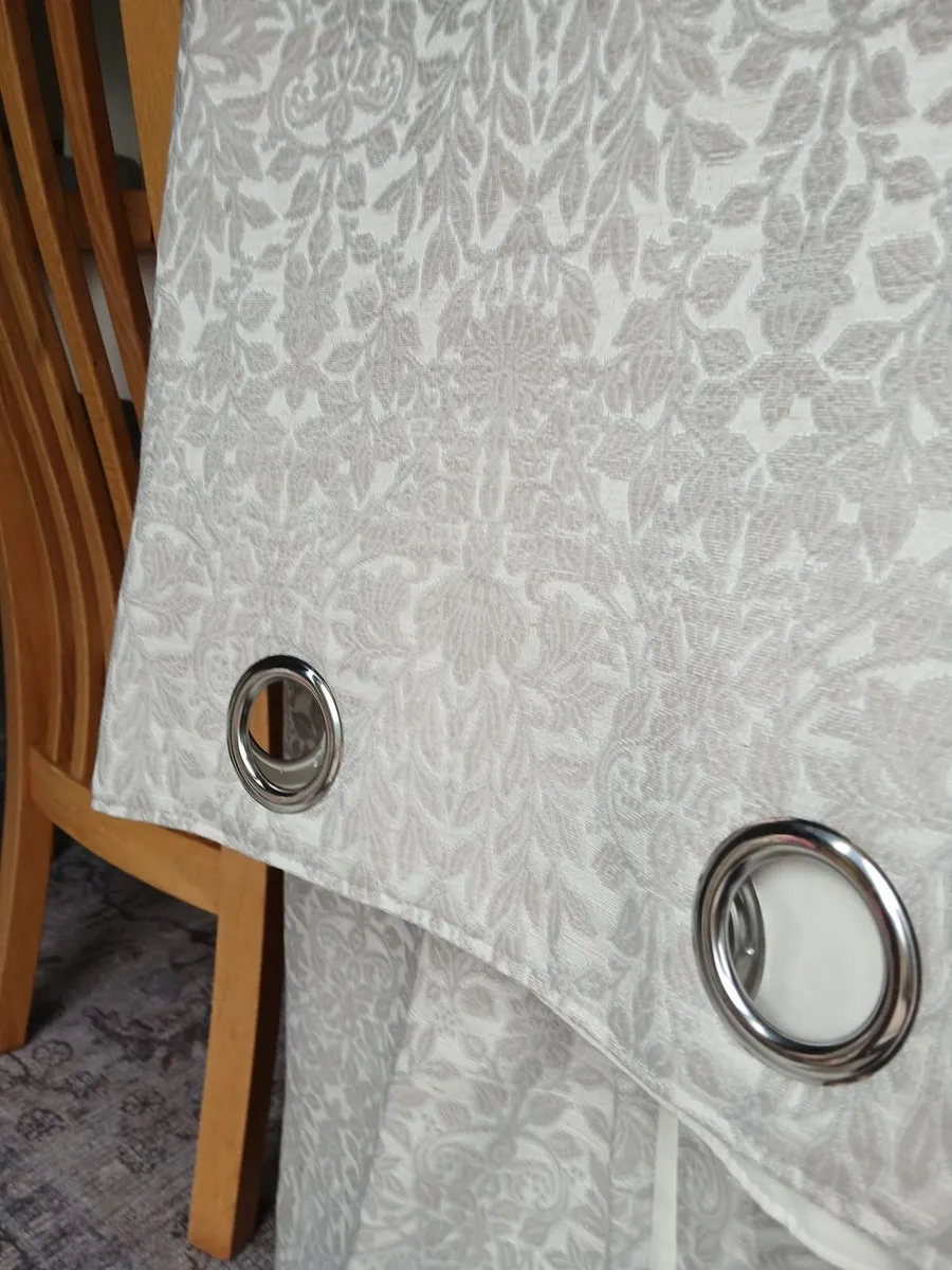 Curtains - Image 1