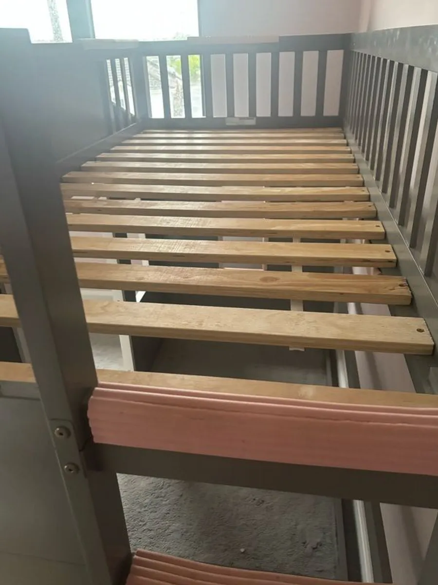 childrens bed - Image 2