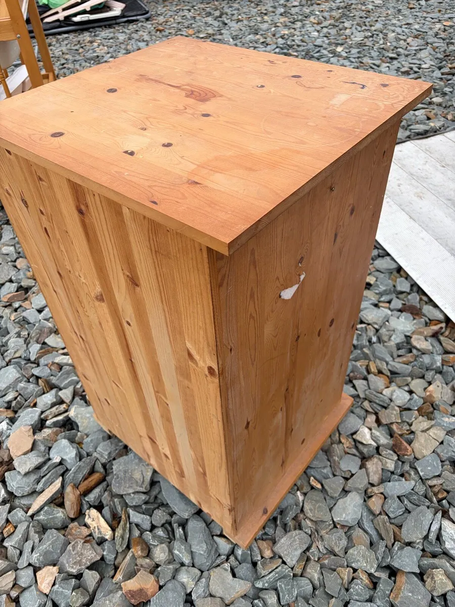 pine chest of drawers - Image 3