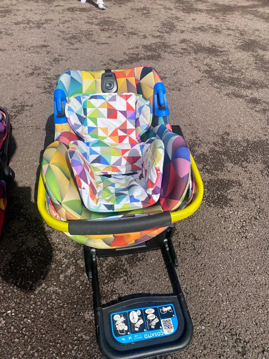 Cosatto Giggle pram, pushchair, car seat & ISOFIX - Image 2