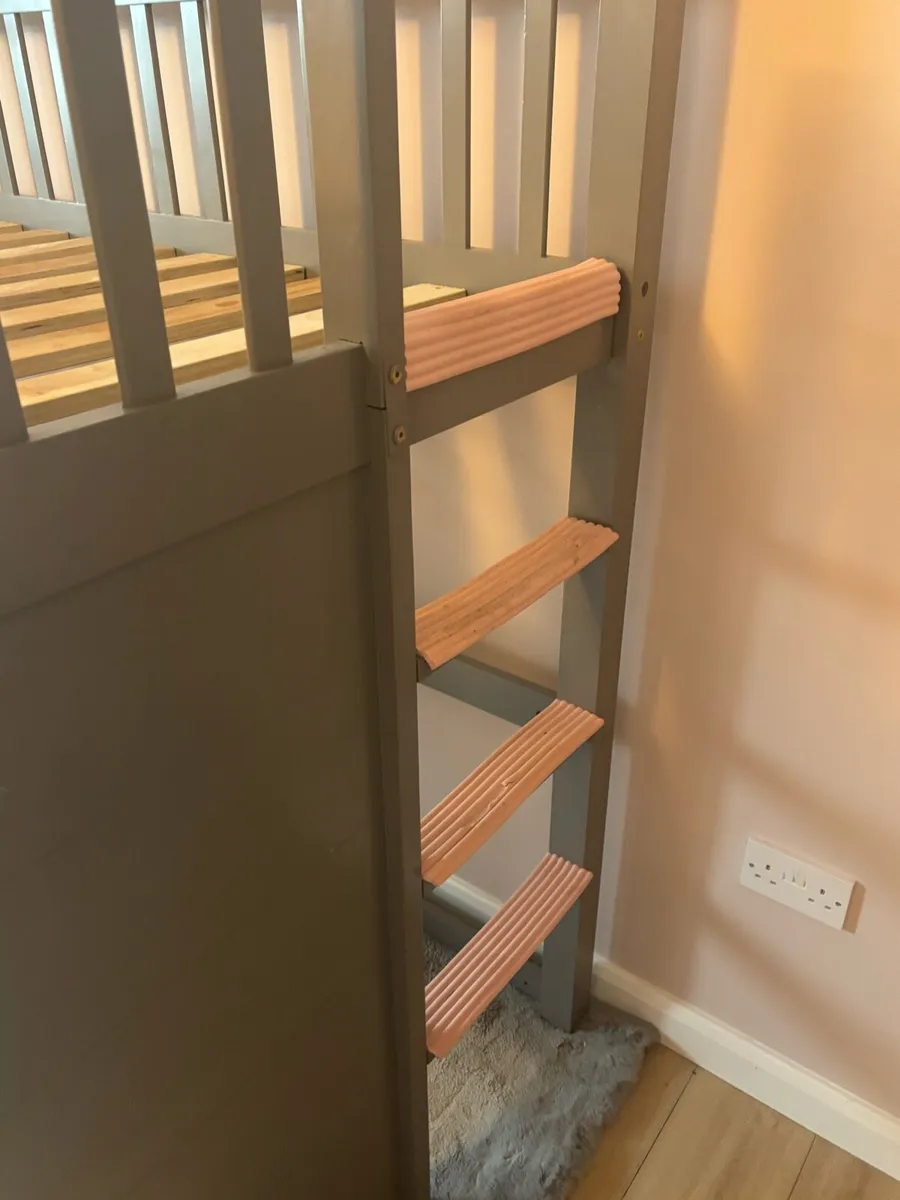 Children’s Cabin / raised bed - Image 3