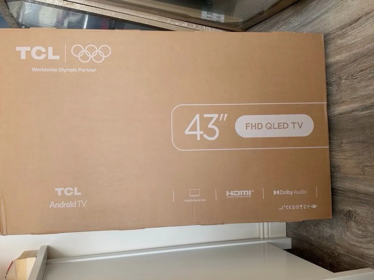 Tcl 43v5c Uk 43 Qled Tv - Image 3