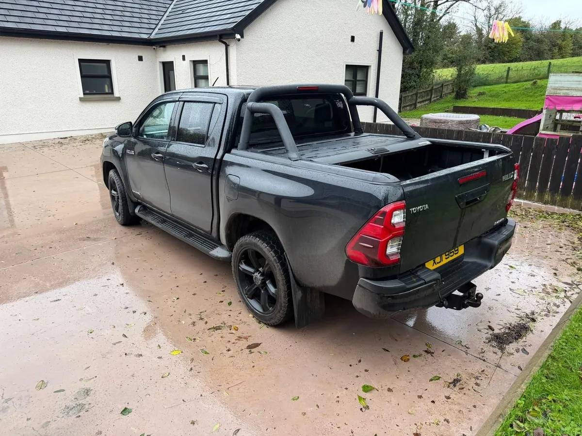 Toyota Hilux 2021 - Image 1