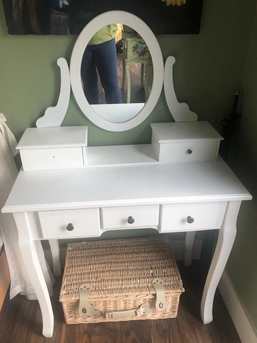 Vanity unit