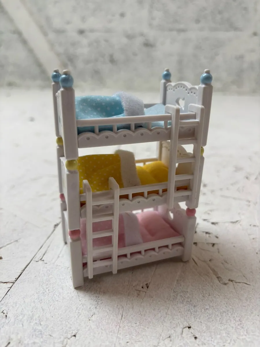 Silvanian Baby Bed & Pushchair - Image 2